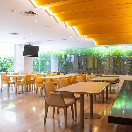 Tango Vibrant Living Hotel - Sha Extra Plus Bangkok Esterno foto