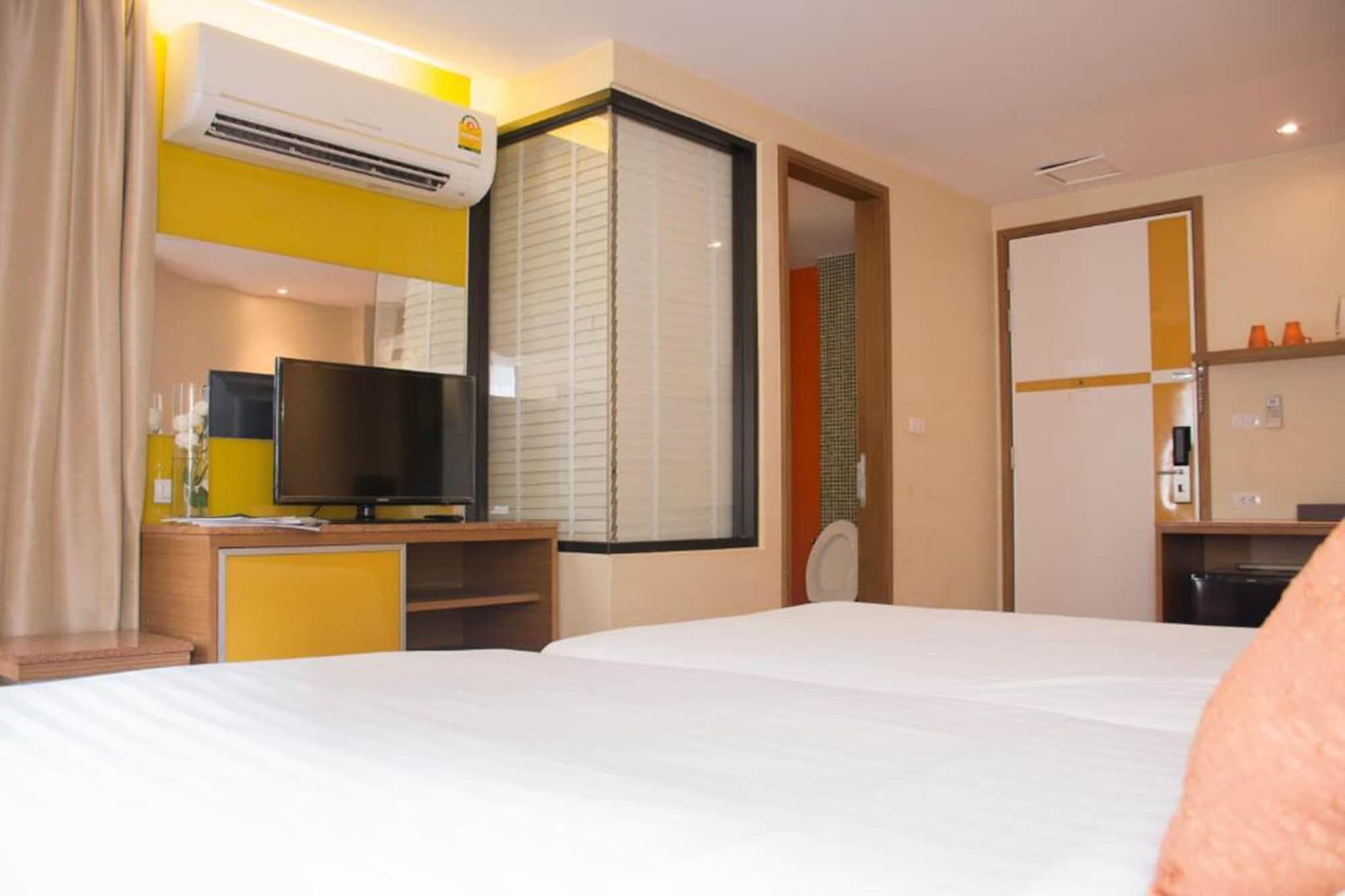 Tango Vibrant Living Hotel - Sha Extra Plus Bangkok Esterno foto